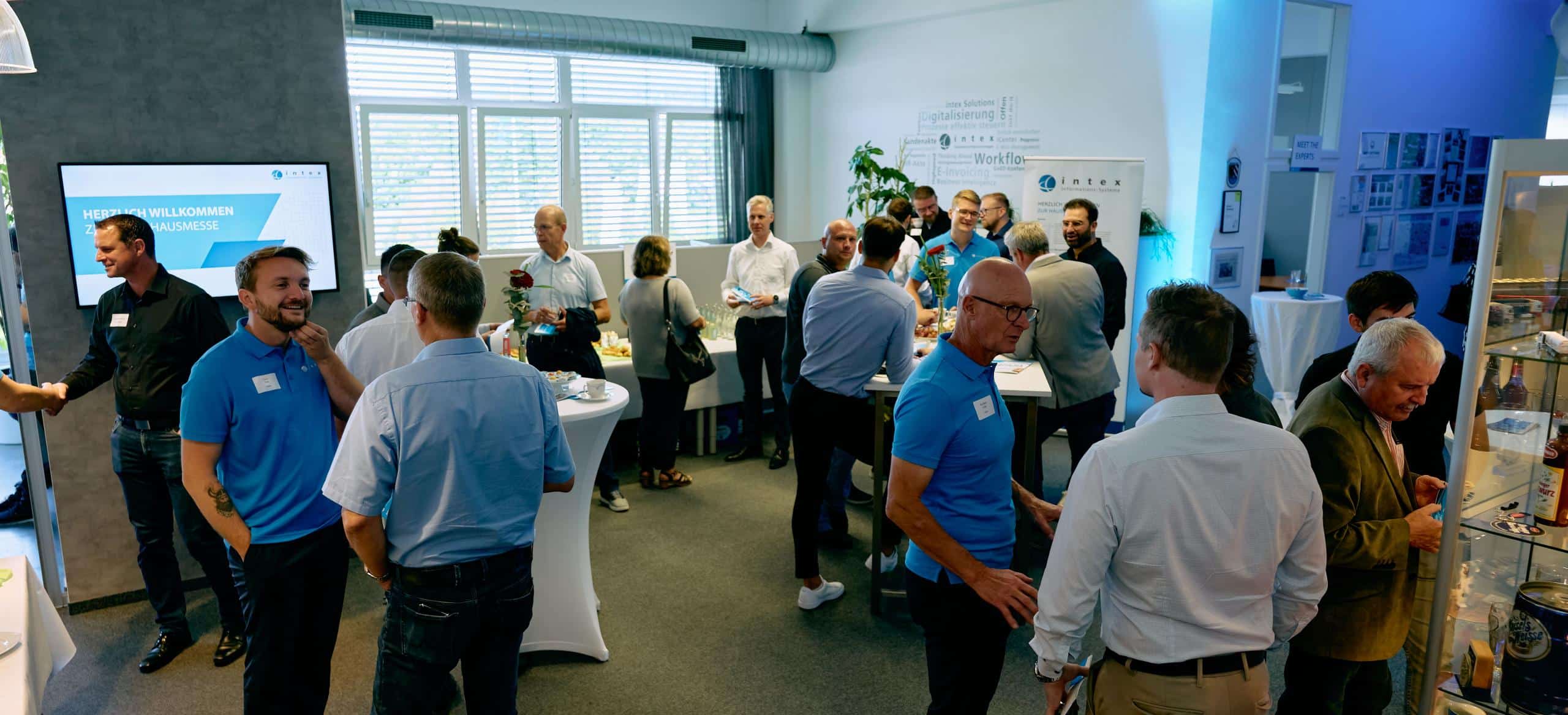 intex Geschäftsleitung, Gesellschafter und Nachfolge (v.l.n.r. Dieter Nassler, Anita Nassler, David Nassler, Jürgen Ehard)