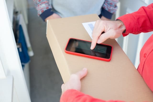 Die Digitale Signatur ist eine elektronische Methode, um die Authentizität und Integrität von Dokumenten und Daten zu gewährleisten.